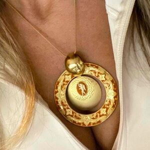 ESTATE Italian 14k Yellow Gold HUGE Round Coral Angel Pendant 18” Popcorn Chain